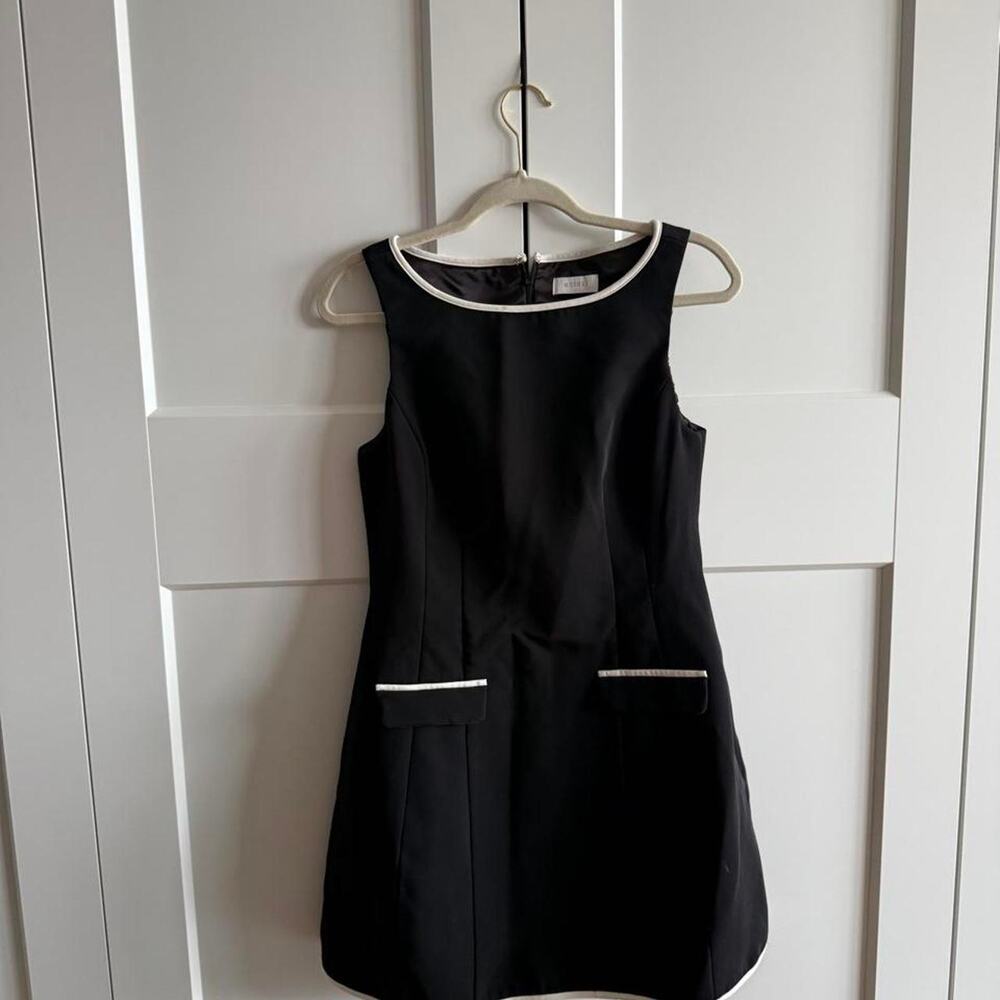 Meshki evanna sleeveless contrast suiting